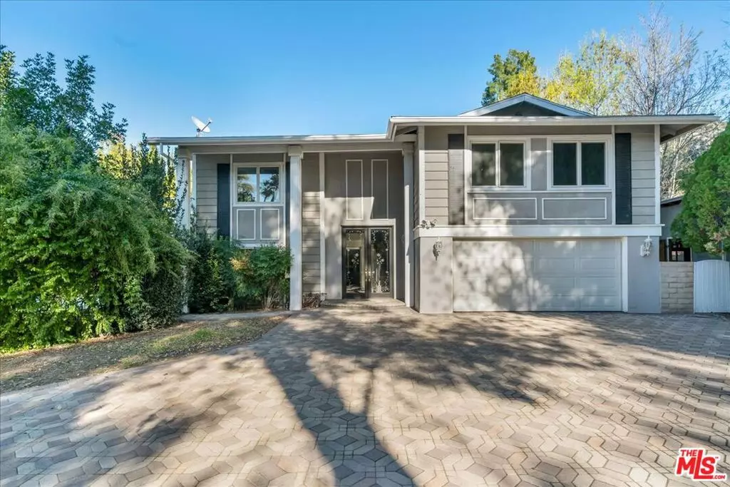 Woodland Hills, CA 91364,20001 Gypsy LN