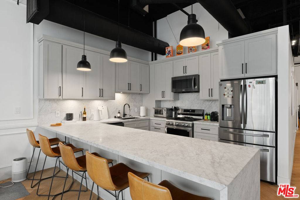 1130 S Flower ST #310, Los Angeles, CA 90015