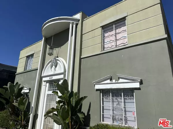 Los Angeles, CA 90027,1623 Hillhurst AVE