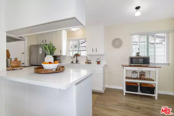 Carson, CA 90746,447 E Moorehaven DR
