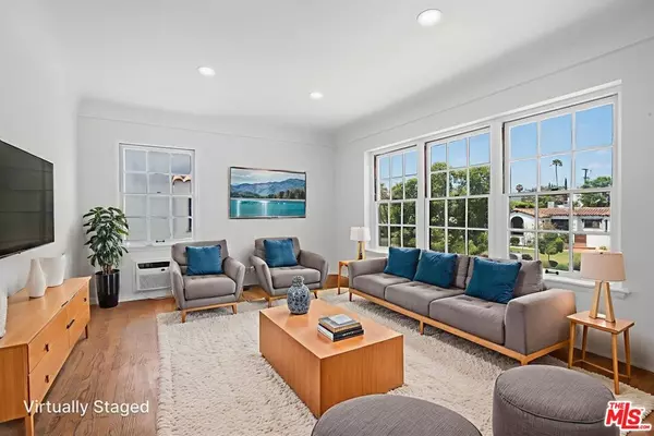 1558 1558 S Genesee AVE #1, Los Angeles, CA 90019