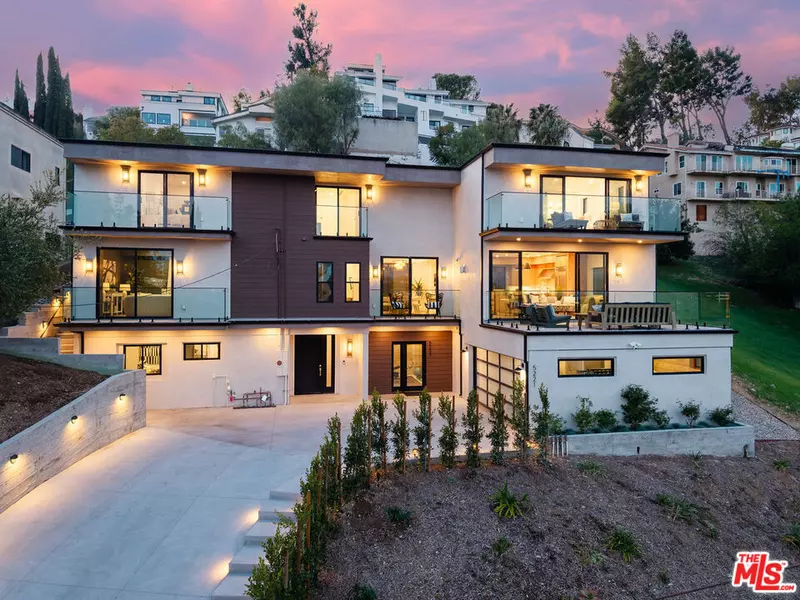 5221 Campo RD, Woodland Hills, CA 91364