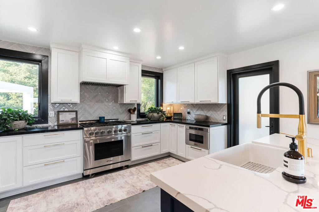 Malibu, CA 90265,4263 Vista PL