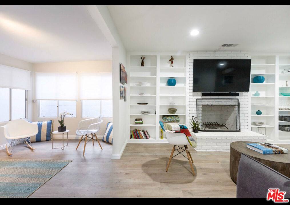 5740 Vantage AVE, Valley Village, CA 91607