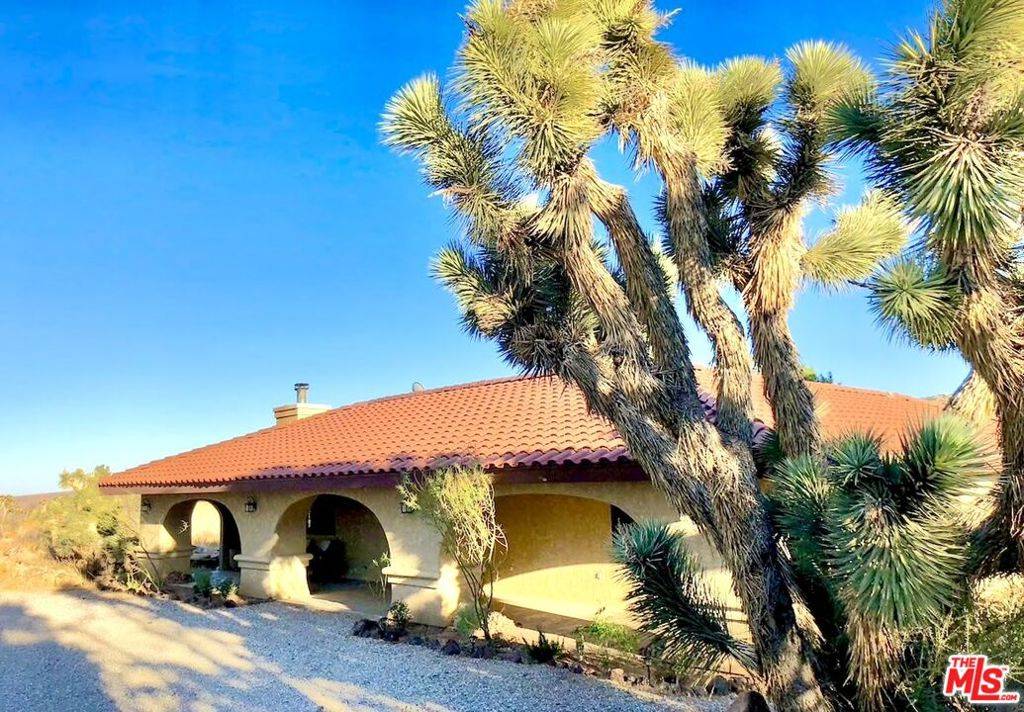51735 St James PL, Pioneertown, CA 92268