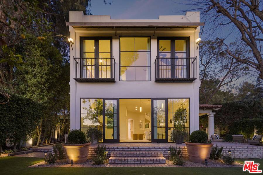 13439 Java DR, Los Angeles, CA 90210