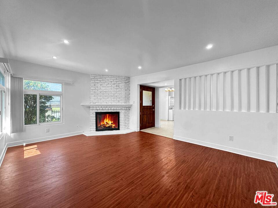 Inglewood, CA 90301,804 E Kelso ST #1