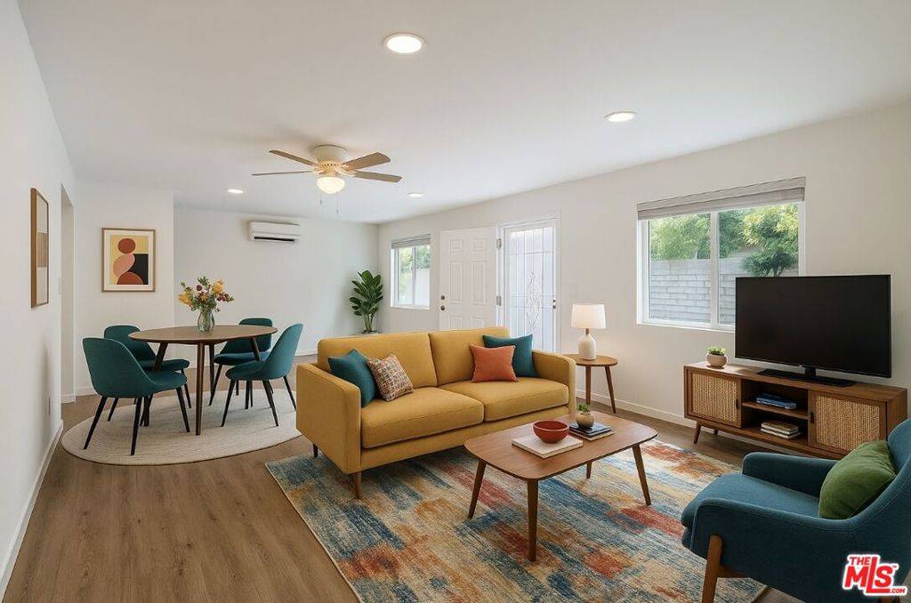 20841 Community ST, Los Angeles, CA 91306