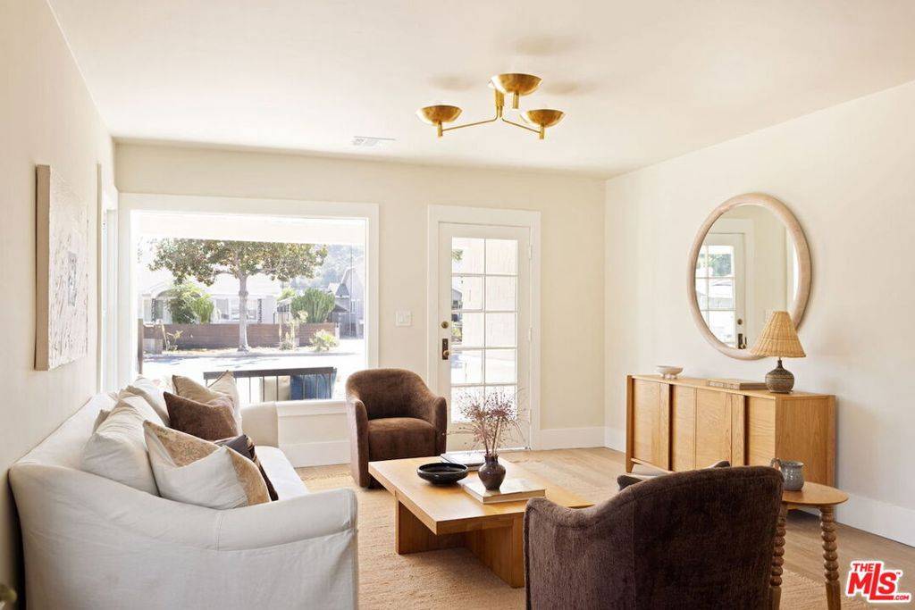 Los Angeles, CA 90065,2672 W Avenue 32