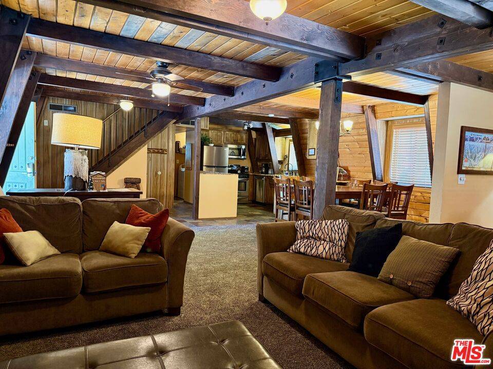 Big Bear, CA 92315,508 Waynoka LN
