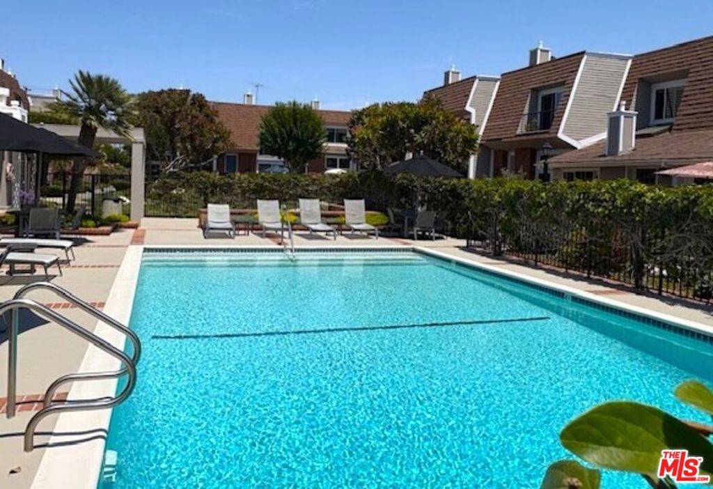 13065 Mindanao Way WAY #12, Marina Del Rey, CA 90292