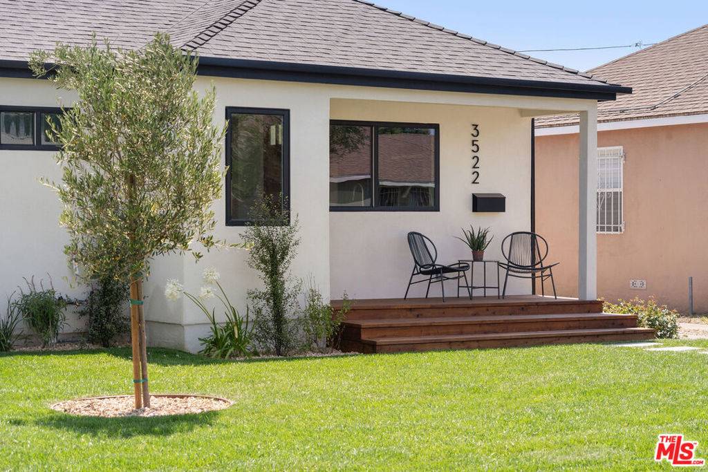 Los Angeles, CA 90016,3522 Potomac AVE