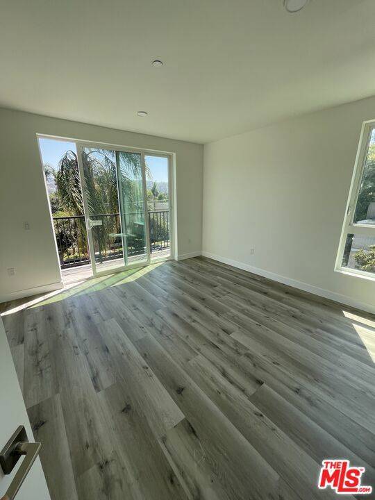 Sherman Oaks, CA 91423,4806 Sylmar AVE #PH2