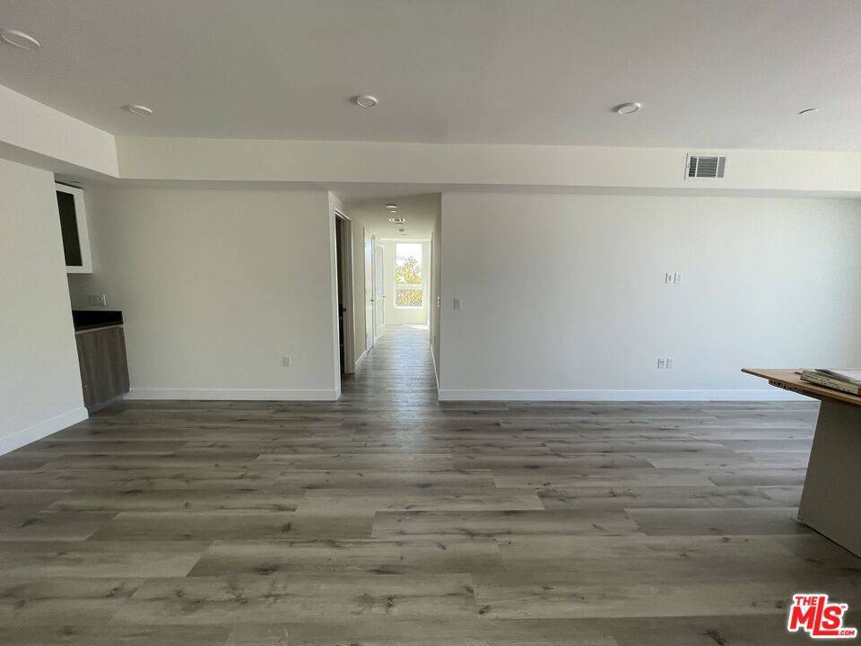 Sherman Oaks, CA 91423,4806 Sylmar AVE #PH2