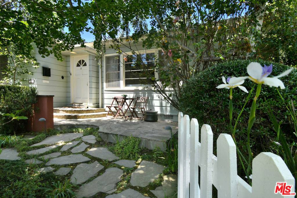 2415 Washington AVE, Santa Monica, CA 90403