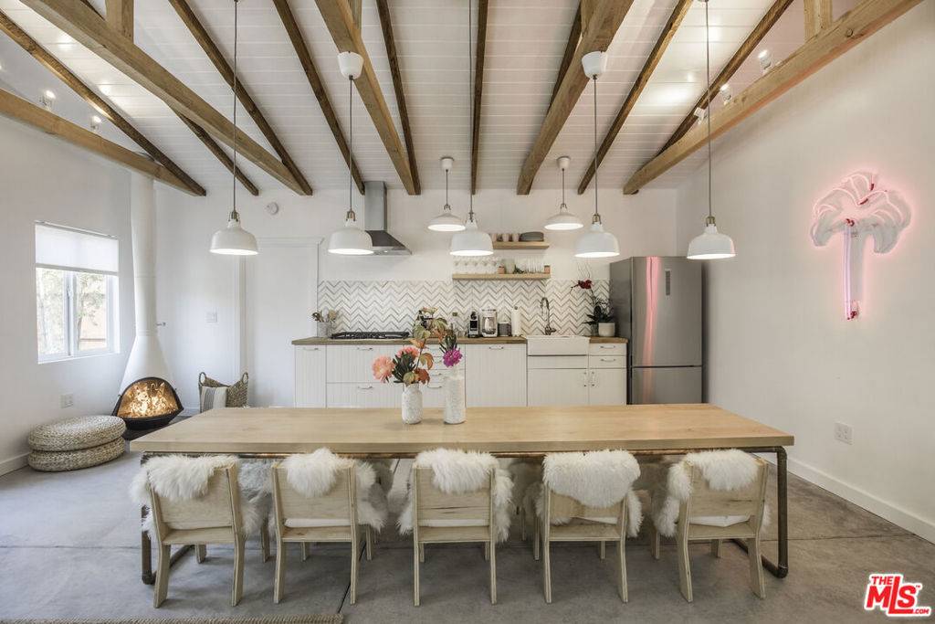 718 #1/2 Vernon AVE, Venice, CA 90291