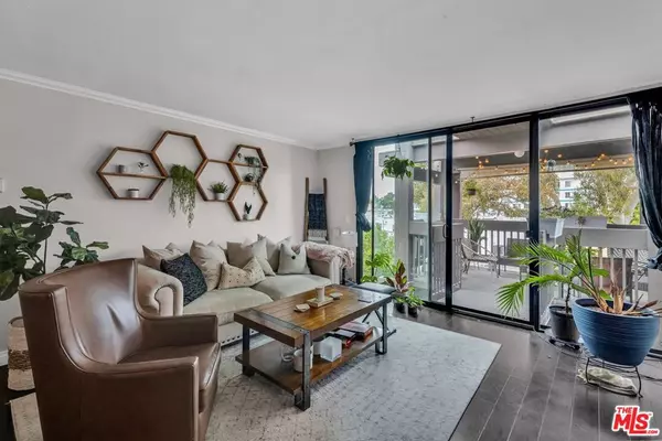 Playa Del Rey, CA 90293,7740 Redlands ST #M3082