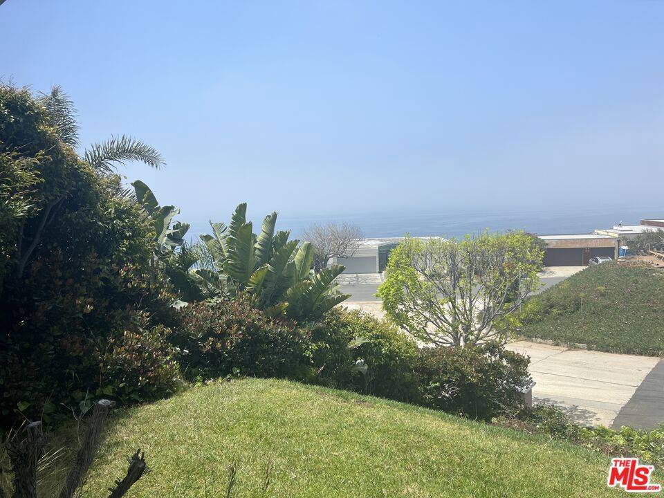Pacific Palisades, CA 90272,214 Bellino DR
