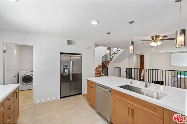 Encino, CA 91316,5238 Newcastle AVE #3