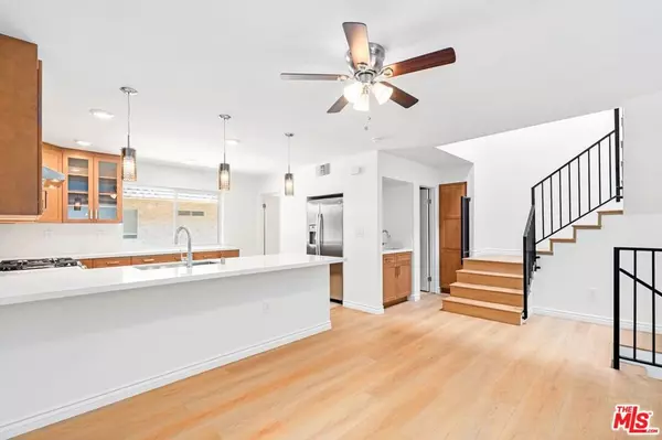 Encino, CA 91316,5238 Newcastle AVE #3