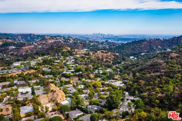 Los Angeles, CA 90046,8545 Charl LN