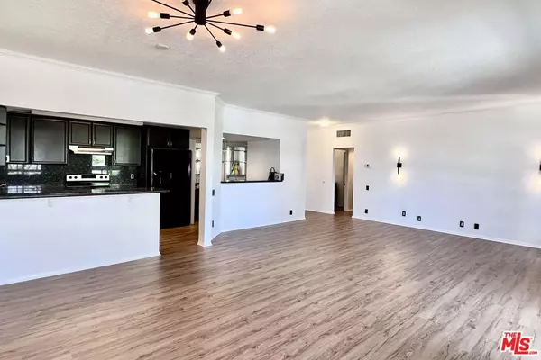 West Hollywood, CA 90069,8960 Cynthia ST #109