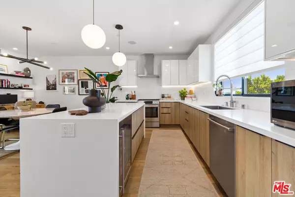 973 N Starlight CT, Los Angeles, CA 90029