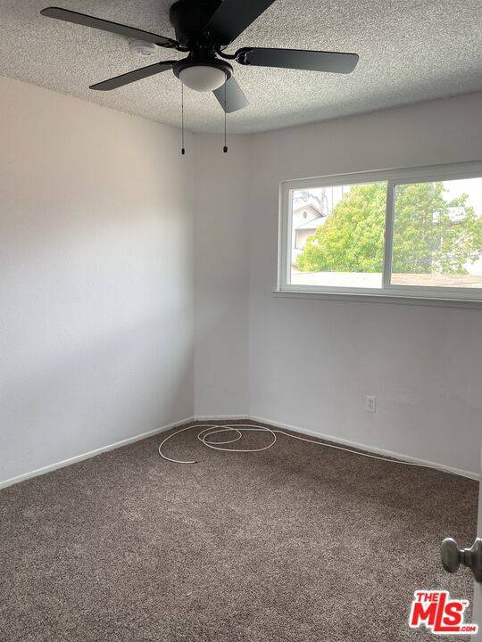 Los Angeles, CA 90011,4252 Woodlawn AVE #6
