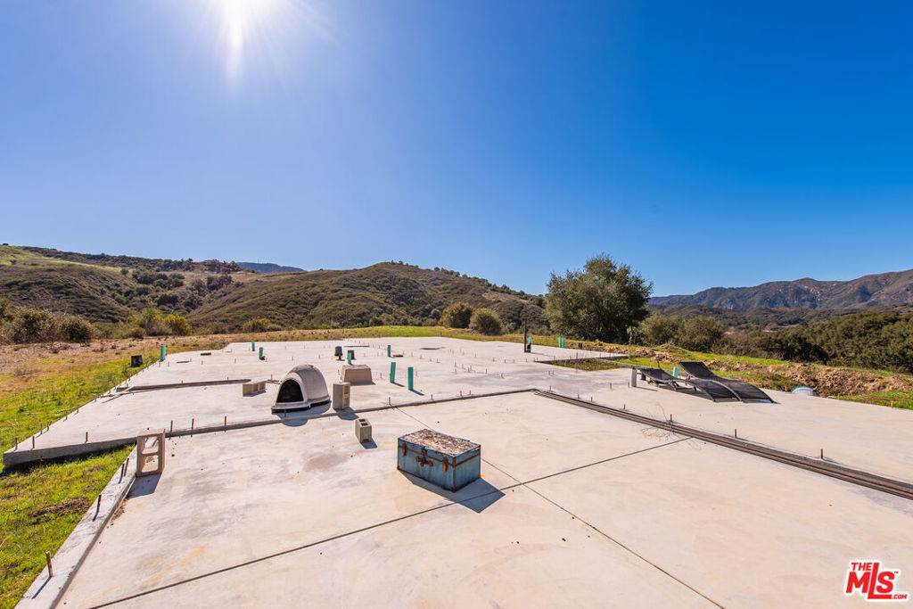 Calabasas, CA 91302,2397 Stokes Canyon RD