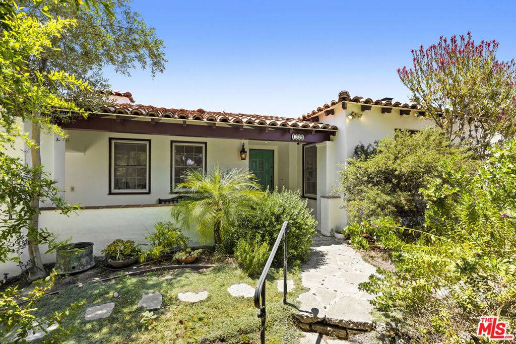 1335 S Sierra Bonita AVE, Los Angeles, CA 90019