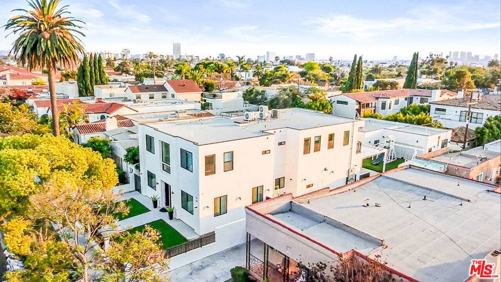 535 N Formosa AVE, Los Angeles, CA 90036