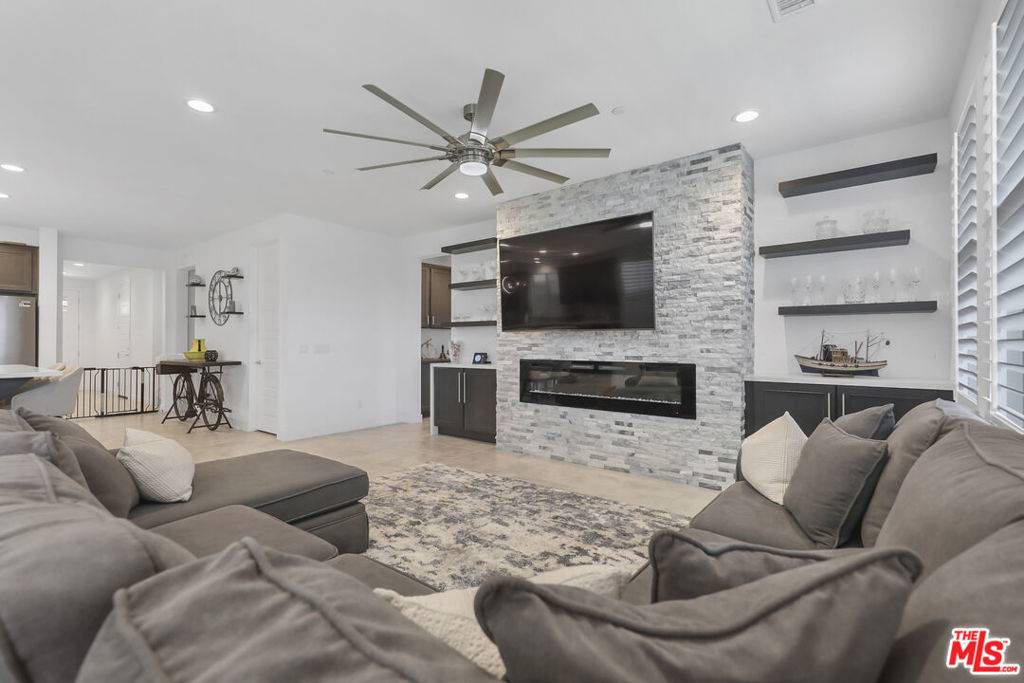 Palm Desert, CA 92211,73500 Henri DR