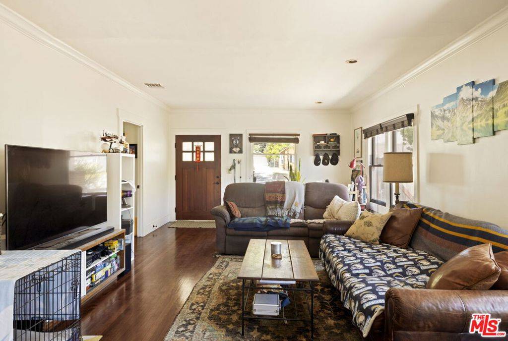 Pasadena, CA 91104,1740 Whitefield RD