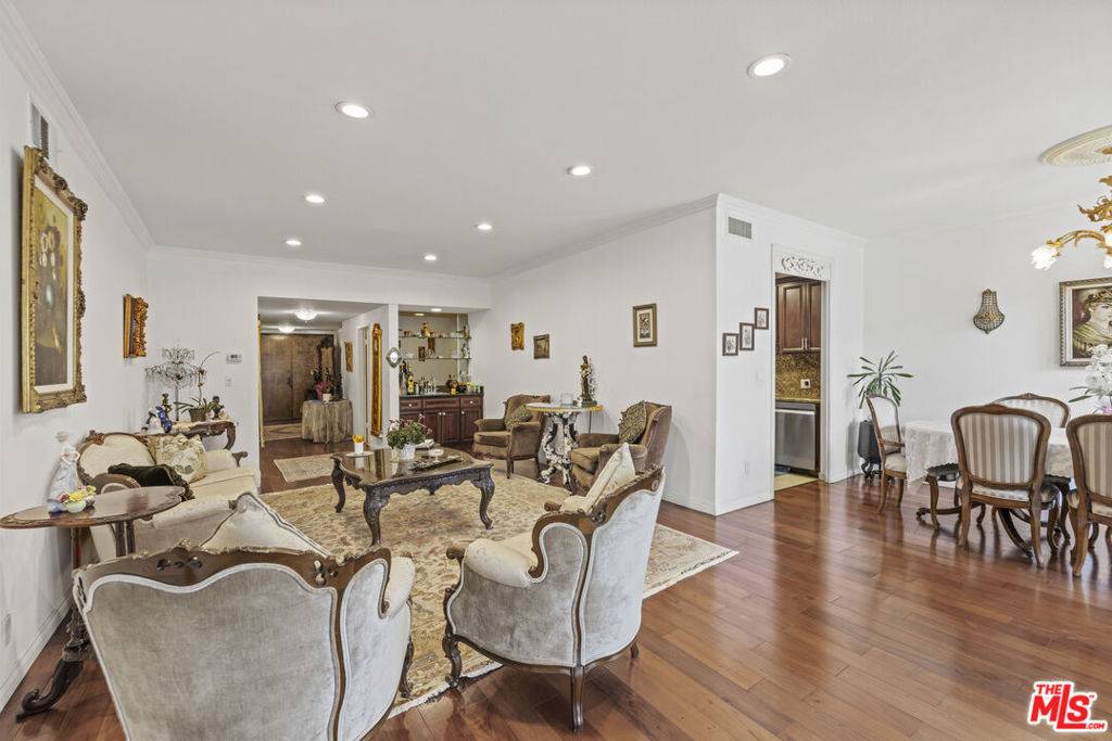 8642 Gregory WAY #102, Los Angeles, CA 90035