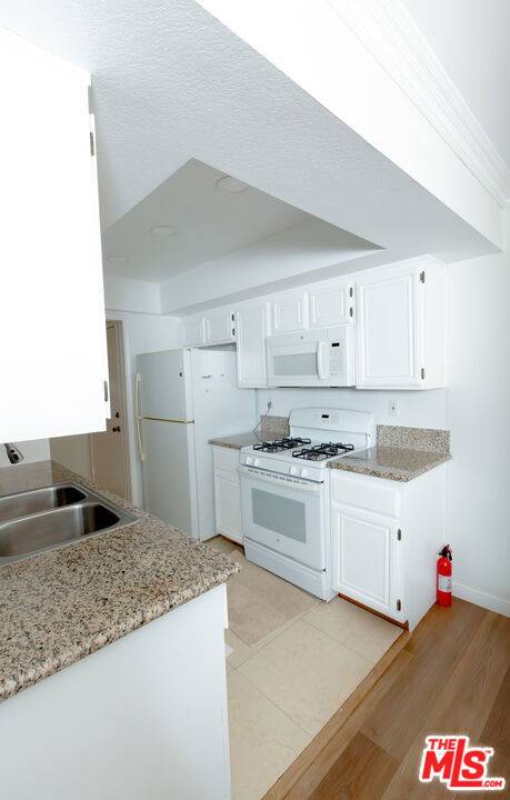 Harbor City, CA 90710,1414 260th ST #9