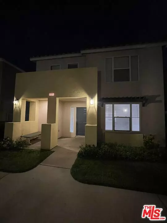 Los Angeles, CA 90033,121 Cancion WAY