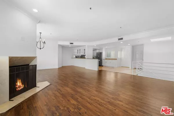 1722 Malcolm AVE #404, Los Angeles, CA 90024