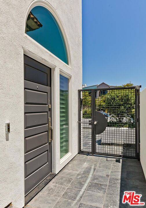 Santa Monica, CA 90404,1248 24th ST #1