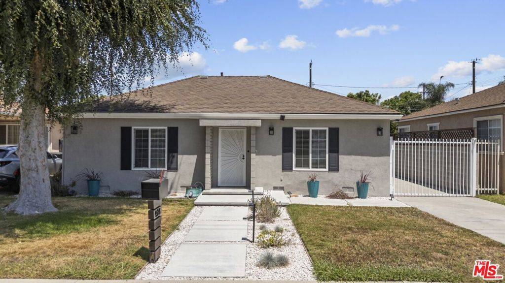 923 W Orange Grove AVE, Burbank, CA 91506