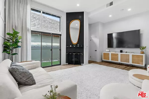 Marina Del Rey, CA 90292,4360 Glencoe AVE #2
