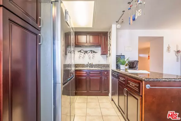 San Pedro, CA 90731,741 W 24th ST #25