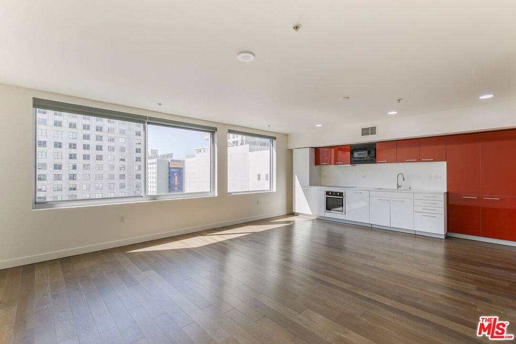 901 S Flower ST #713, Los Angeles, CA 90015