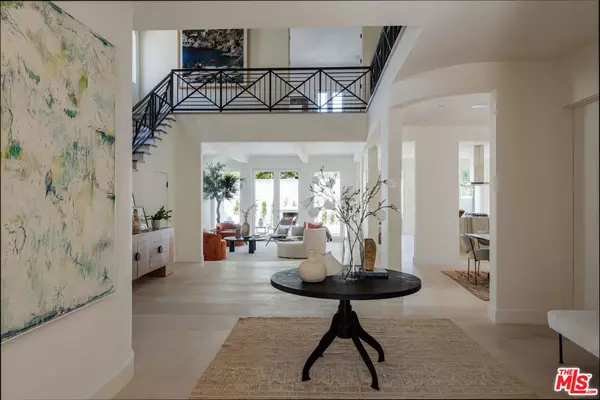 526 N Plymouth BLVD, Los Angeles, CA 90004