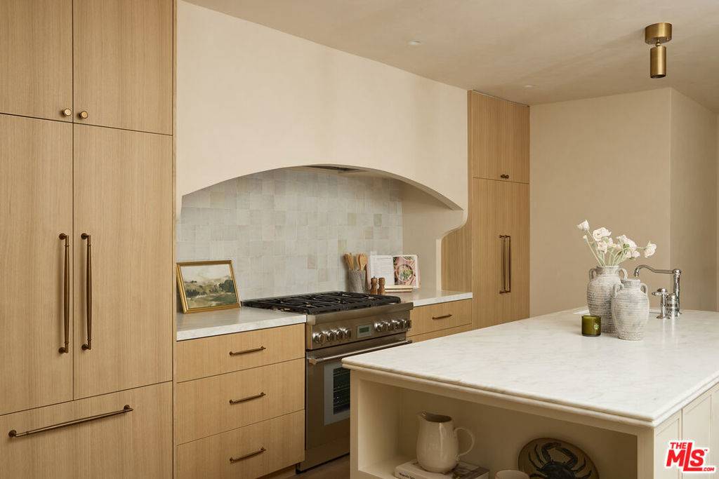 Studio City, CA 91602,4140 Elmer AVE