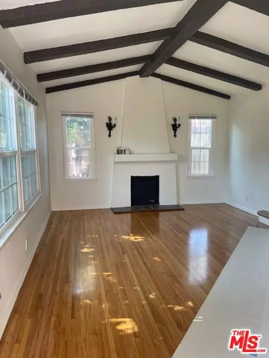Los Angeles, CA 90046,859 N Orange Grove AVE