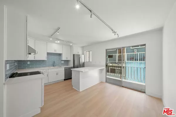 Long Beach, CA 90814,333 Newport AVE #101