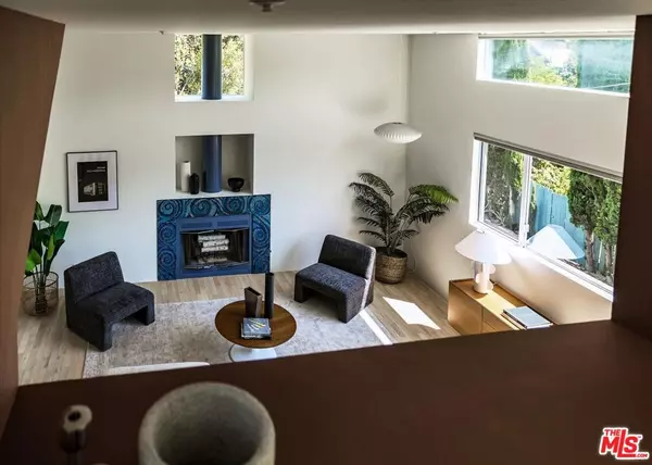 Los Angeles, CA 90027,1961 Mayview DR