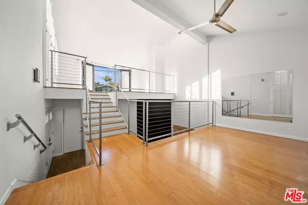Hermosa Beach, CA 90254,1116 7th ST