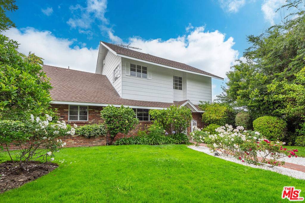 12455 SARAH ST, Studio City, CA 91604