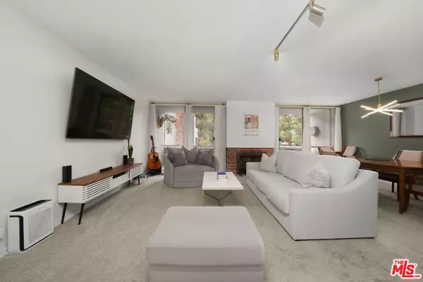 Culver City, CA 90230,6315 Green Valley CIR #200